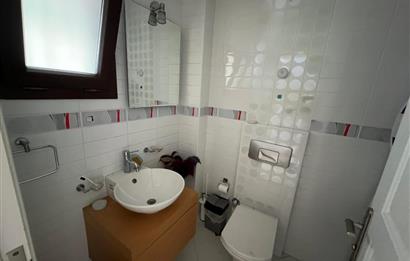 Eskiçeşme'de Havuzlu Sitede Eşyalı 3+1 Kiralık Dubleks