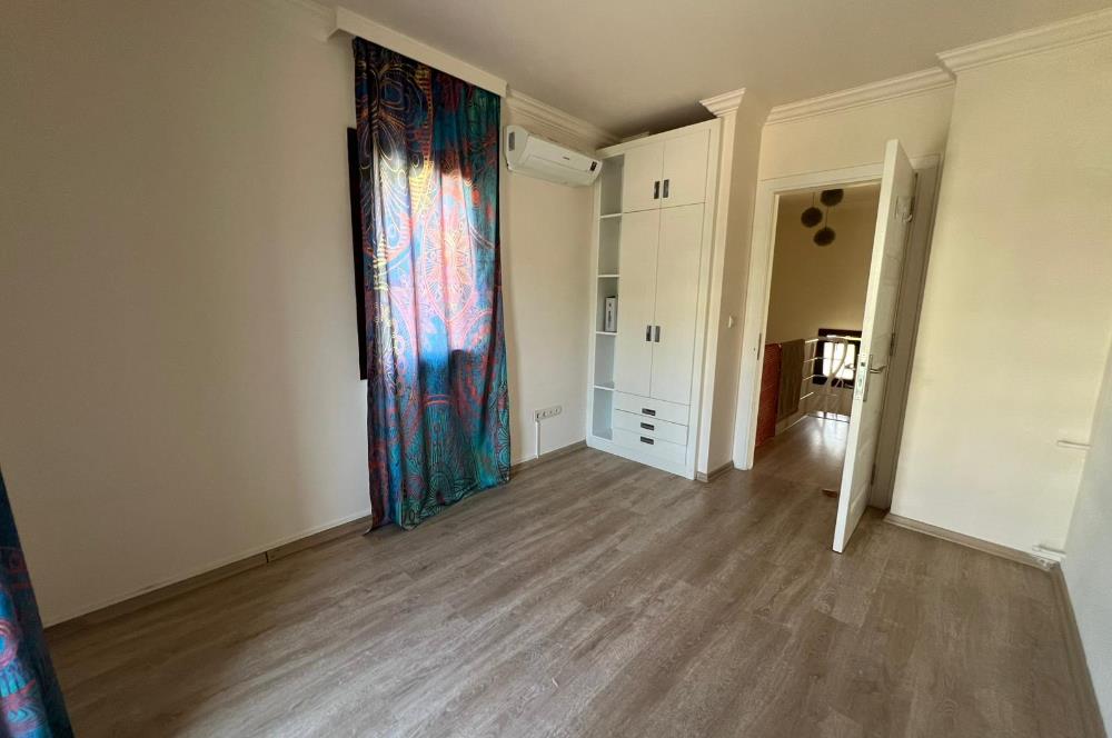 Eskiçeşme'de Havuzlu Sitede Eşyalı 3+1 Kiralık Dubleks