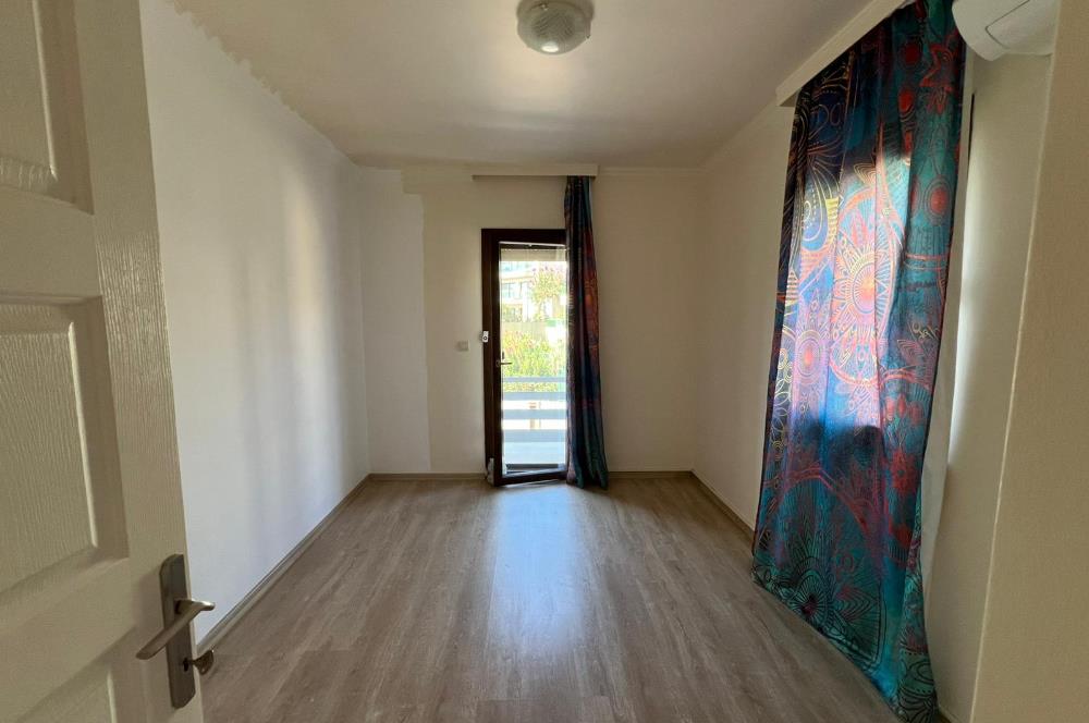 Eskiçeşme'de Havuzlu Sitede Eşyalı 3+1 Kiralık Dubleks