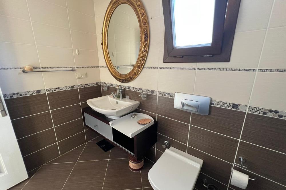 Eskiçeşme'de Havuzlu Sitede Eşyalı 3+1 Kiralık Dubleks