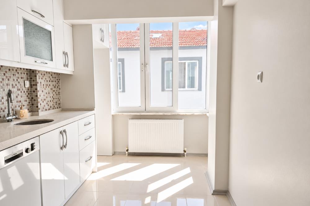 C21 Cius; Merkezi Konumda Çift Cepheli Bakımlı Kiralık 2+1 Daire