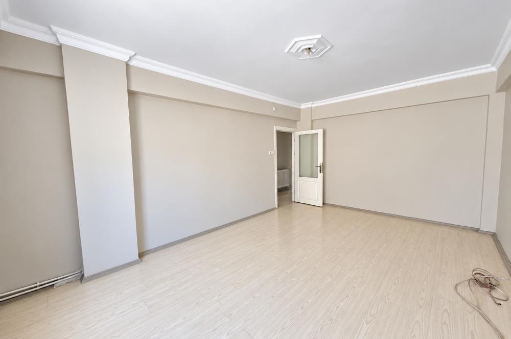 C21 Cius; Merkezi Konumda Çift Cepheli Bakımlı Kiralık 2+1 Daire