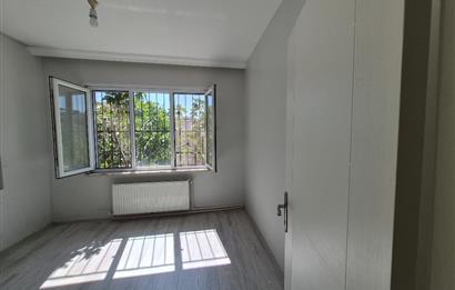 SARIYER ZÜMRÜTEVLER'DE KİRALIK 2+1 DAİRE