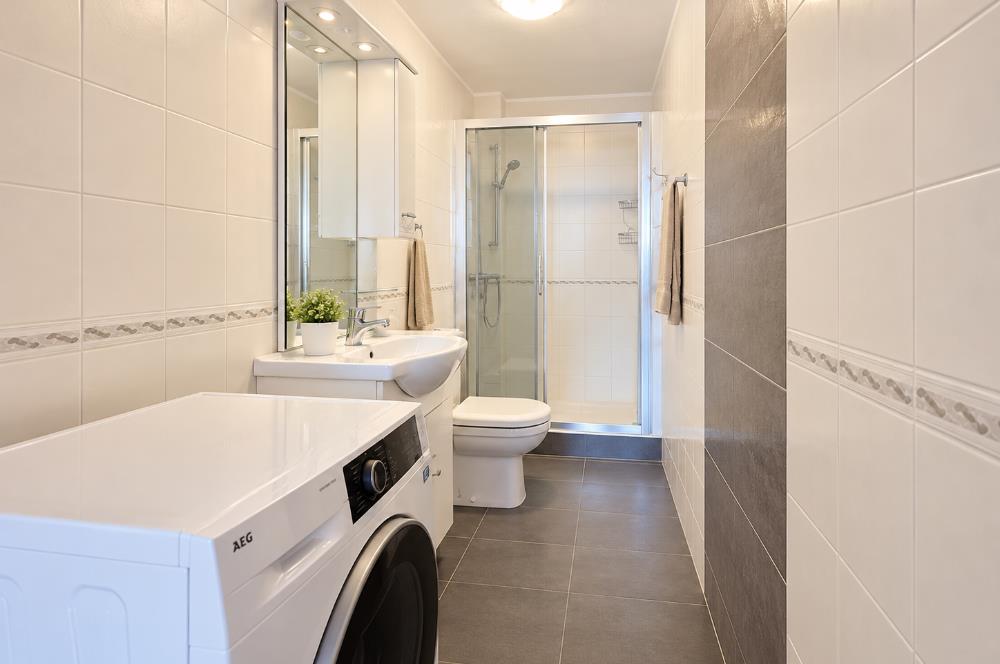 Bodrum Gündoğan’da Deniz Manzaralı Bahçe Katı Eşyalı 1+1 Kiralık Daire