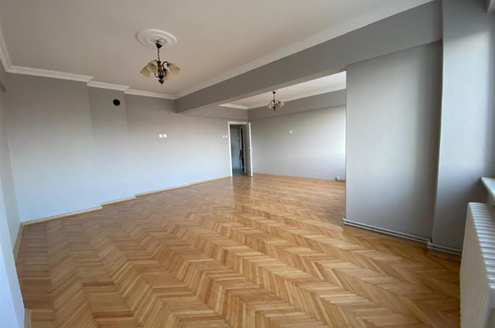 C21 Bal'dan Ege Mahallesinde Kiralık 3+1 Daire