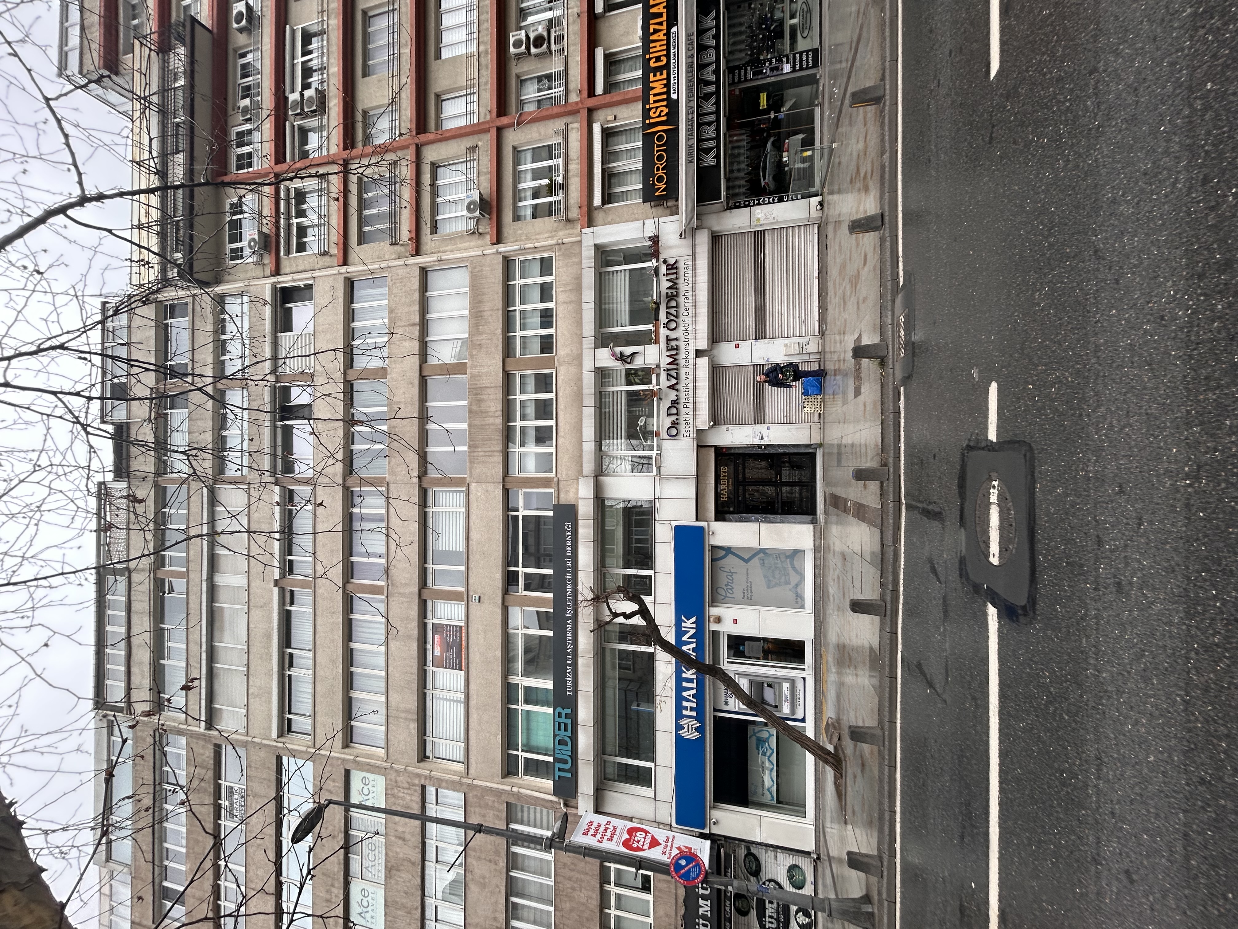 Halaskargazi Cadde üzeri satılık ofis