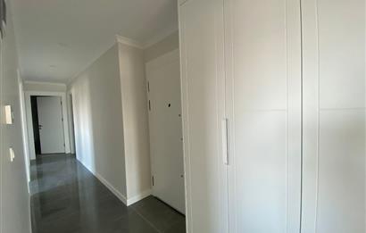 KIZILTOPRAK'TA METROBÜSE YÜRÜME MESAFESİNDE YENİ 3+1 KİRALIK