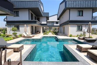 Silivri Gümüşyaka'da Deniz Manzaralı 5+1 Lüks Villa - 1 - 37000
