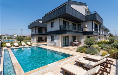 Silivri Gümüşyaka'da Deniz Manzaralı 5+1 Lüks Villa