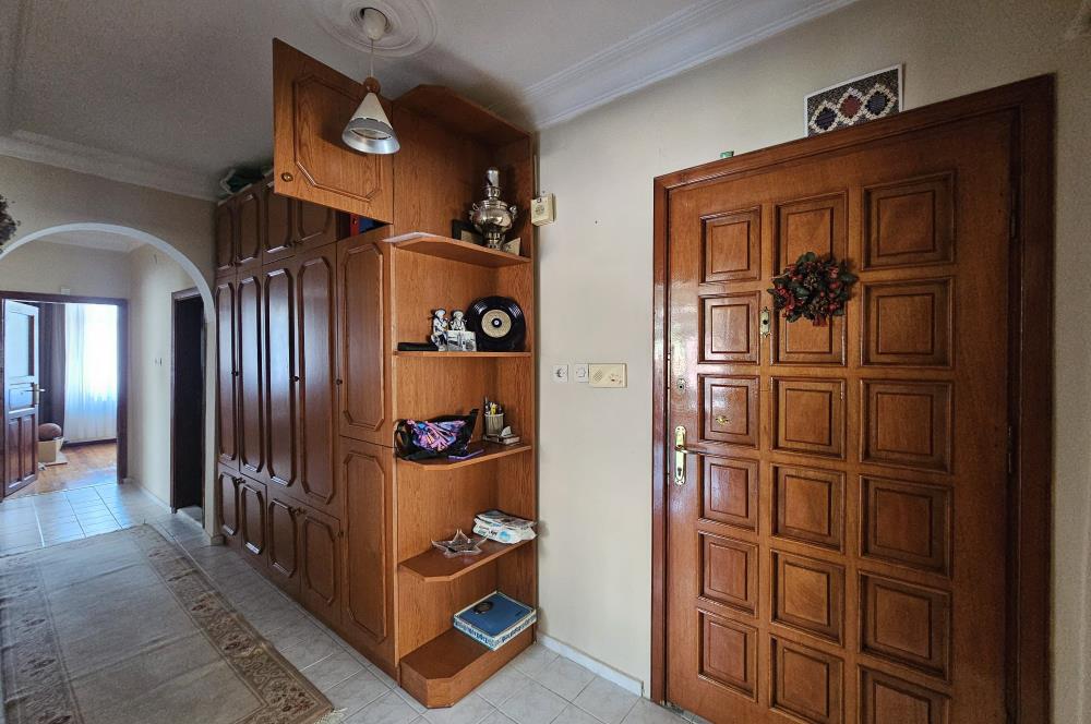 KAĞITHANE MERKEZ MAHALLESİ 3+1 ARA KAT ULAŞIMI RAHAT DAİRE