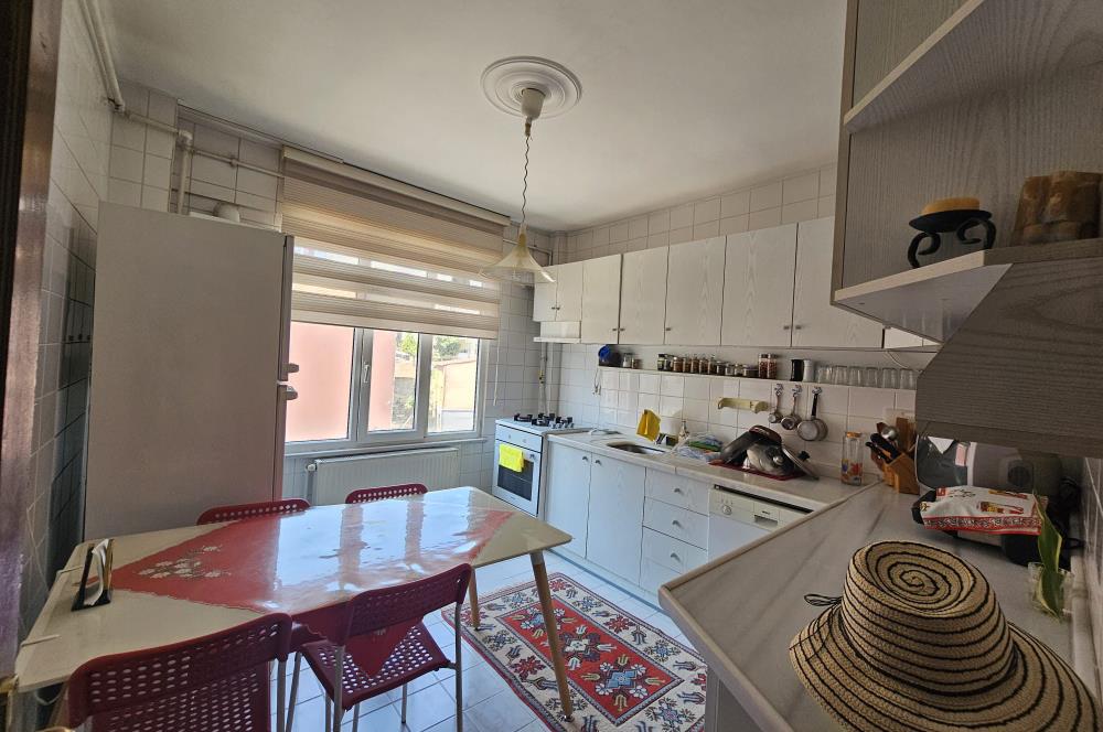 KAĞITHANE MERKEZ MAHALLESİ 3+1 ARA KAT ULAŞIMI RAHAT DAİRE