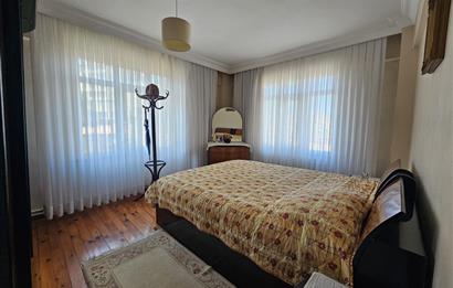 KAĞITHANE MERKEZ MAHALLESİ 3+1 ARA KAT ULAŞIMI RAHAT DAİRE