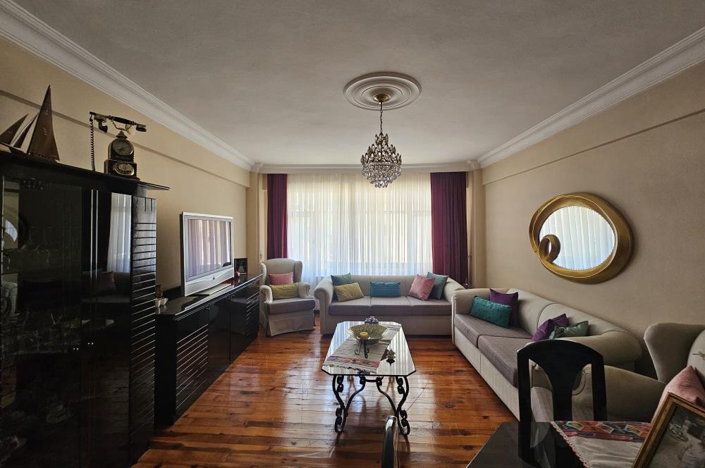 KAĞITHANE MERKEZ MAHALLESİ 3+1 ARA KAT ULAŞIMI RAHAT DAİRE