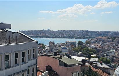 BEYOĞLUNDA TURİSTİK LOKASYONDA SATILIK 2 KOMPLE BİNA