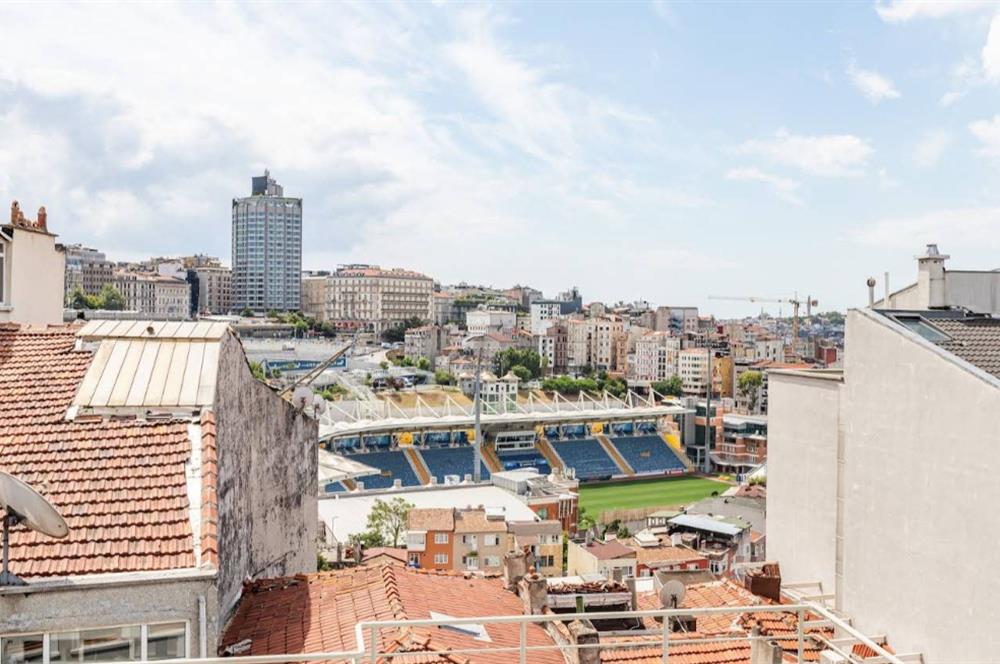 BEYOĞLUNDA TURİSTİK LOKASYONDA SATILIK 2 KOMPLE BİNA