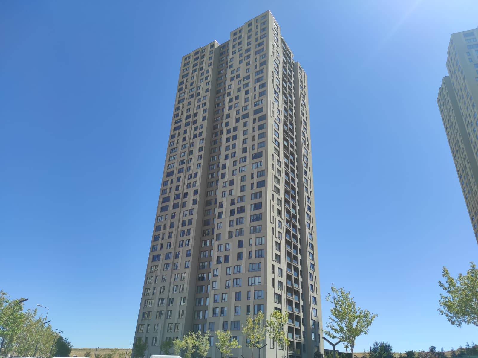 İNCEK ATA BİLGE GENİŞ 4,5+1 SATILIK DAİRE