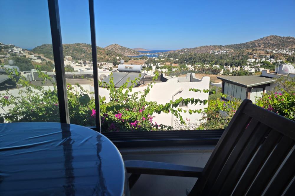 Bodrum Gümüşlük Koyu Manzaralı Satılık İkiz Villa