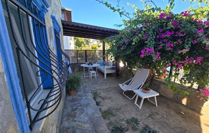 Bodrum Gümüşlük Koyu Manzaralı Satılık İkiz Villa