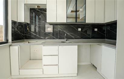 C21 Cius; Ovaakça Çeşmabaşı'nda Sıfır 5+1 Dubleks Daire