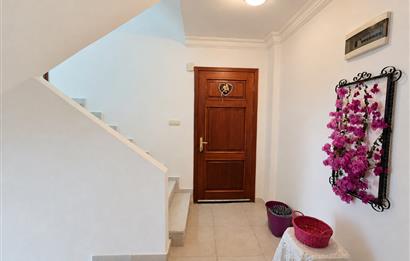 Gündoğan Denizatı Sitesi'nde Deniz Manzaralı 3+1 Tripleks Villa