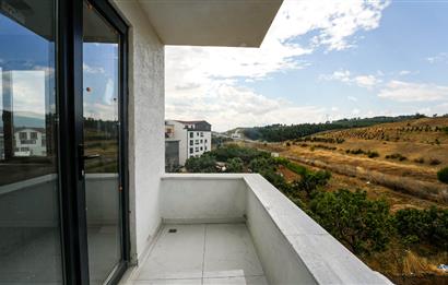 C21 Cius; Ovaakça Çeşmabaşı'nda Sıfır 5+1 Dubleks Daire
