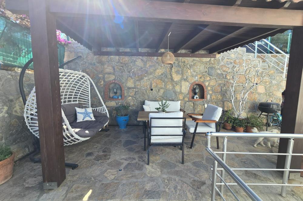 Bodrum Gümüşlük Koyu Manzaralı Satılık İkiz Villa