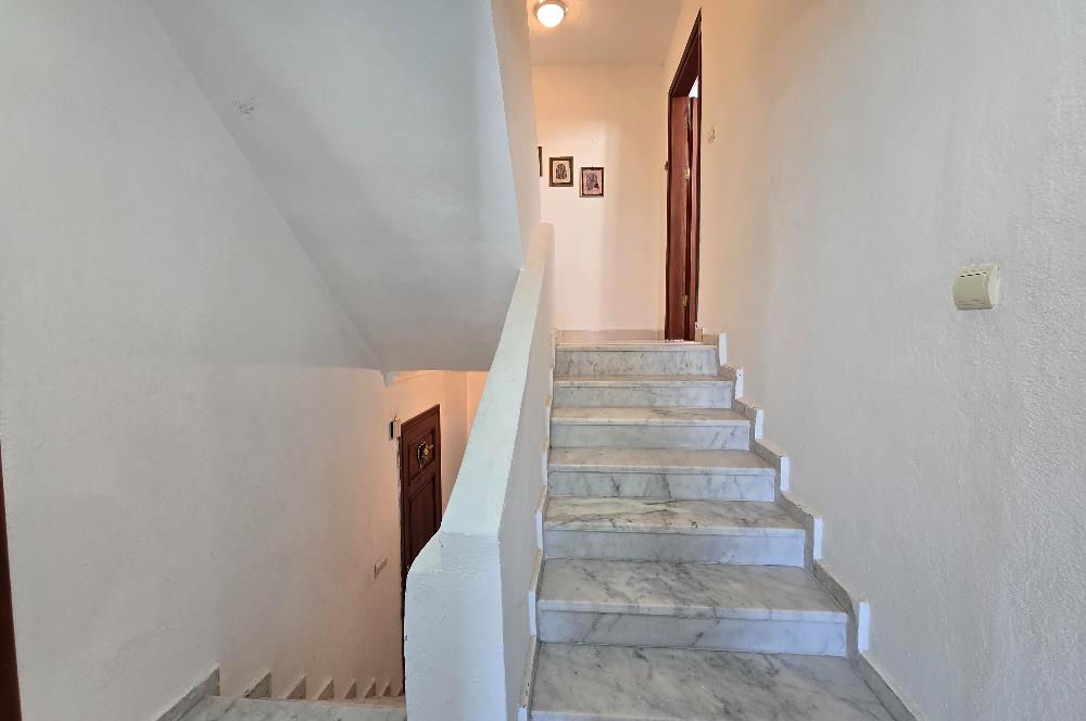 Gündoğan Denizatı Sitesi'nde Deniz Manzaralı 3+1 Tripleks Villa