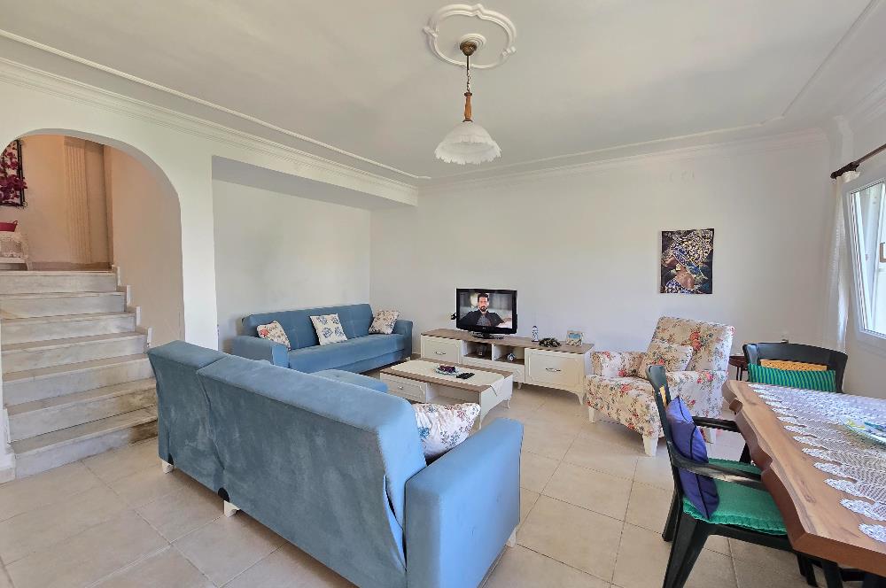 Gündoğan Denizatı Sitesi'nde Deniz Manzaralı 3+1 Tripleks Villa