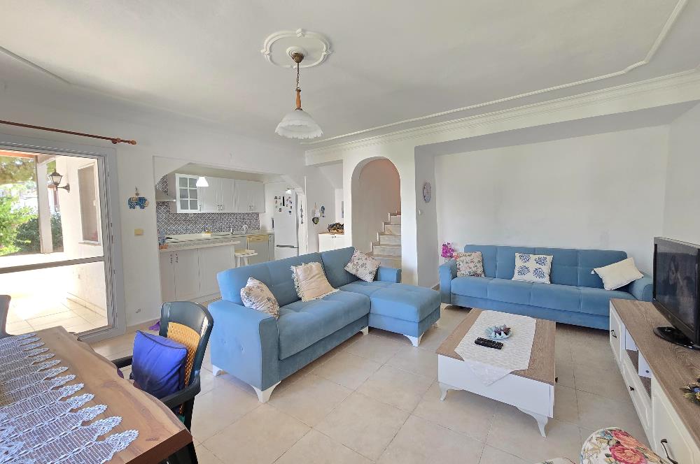 Gündoğan Denizatı Sitesi'nde Deniz Manzaralı 3+1 Tripleks Villa