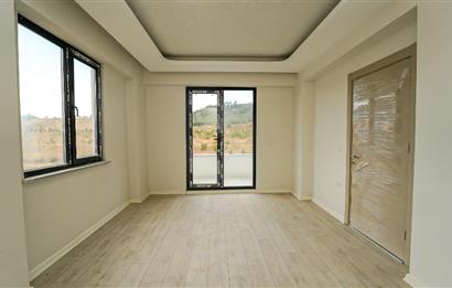 C21 Cius; Ovaakça Çeşmabaşı'nda Sıfır 5+1 Dubleks Daire
