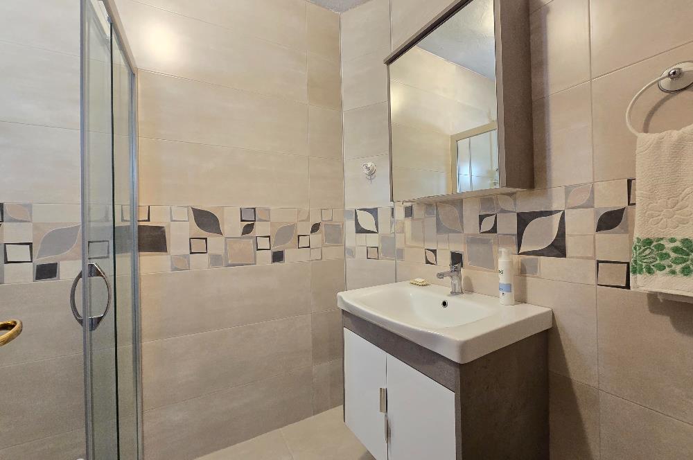 Gündoğan Denizatı Sitesi'nde Deniz Manzaralı 3+1 Tripleks Villa