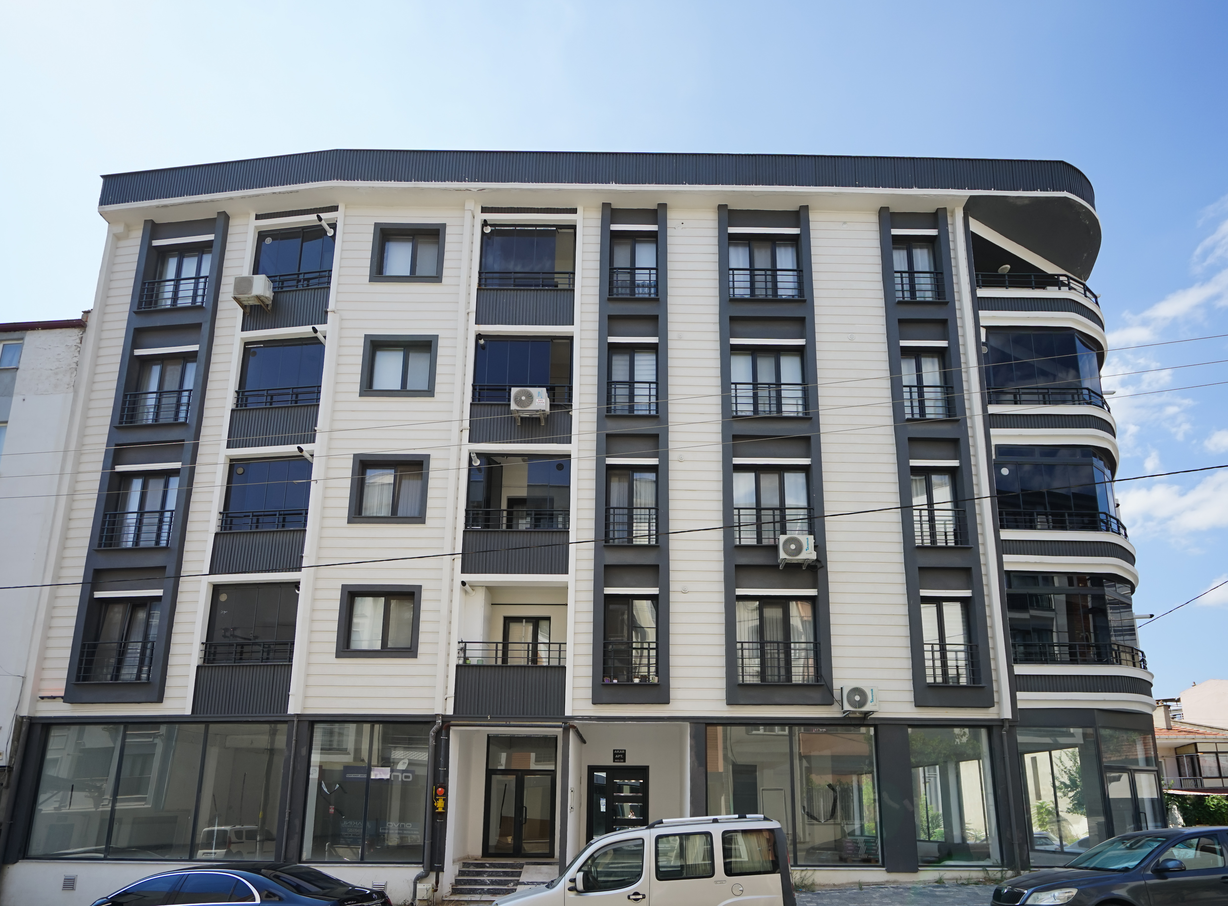 CENTRUY 21 BAL'DAN ALİ HİKMET PAŞA MAHALLESİNDE SATILIK 2+1 DAİRE