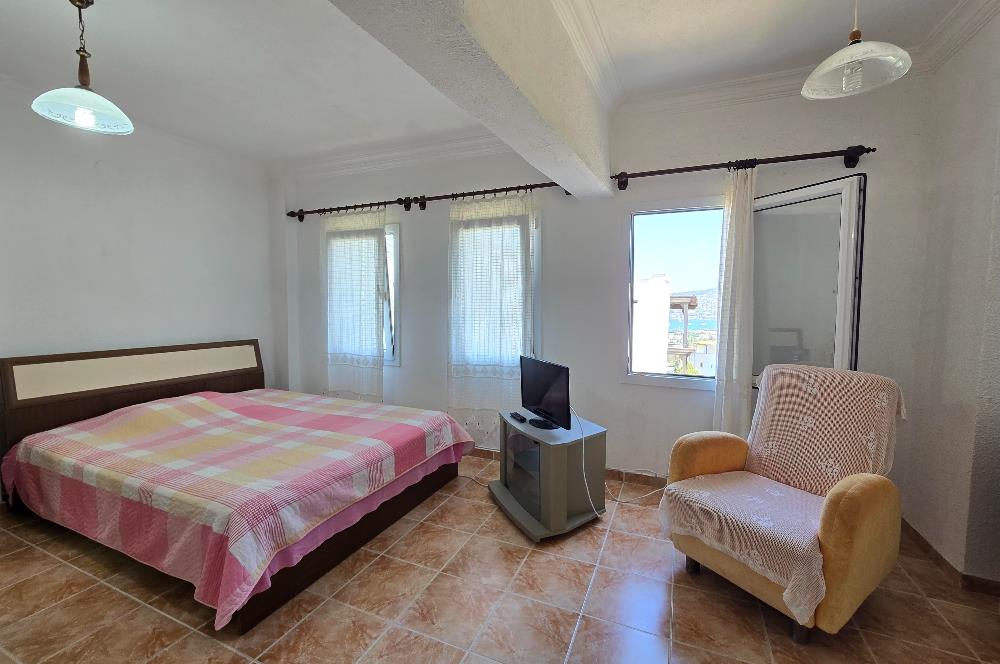 Gündoğan Denizatı Sitesi'nde Deniz Manzaralı 3+1 Tripleks Villa