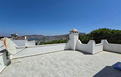 Gündoğan Denizatı Sitesi'nde Deniz Manzaralı 3+1 Tripleks Villa