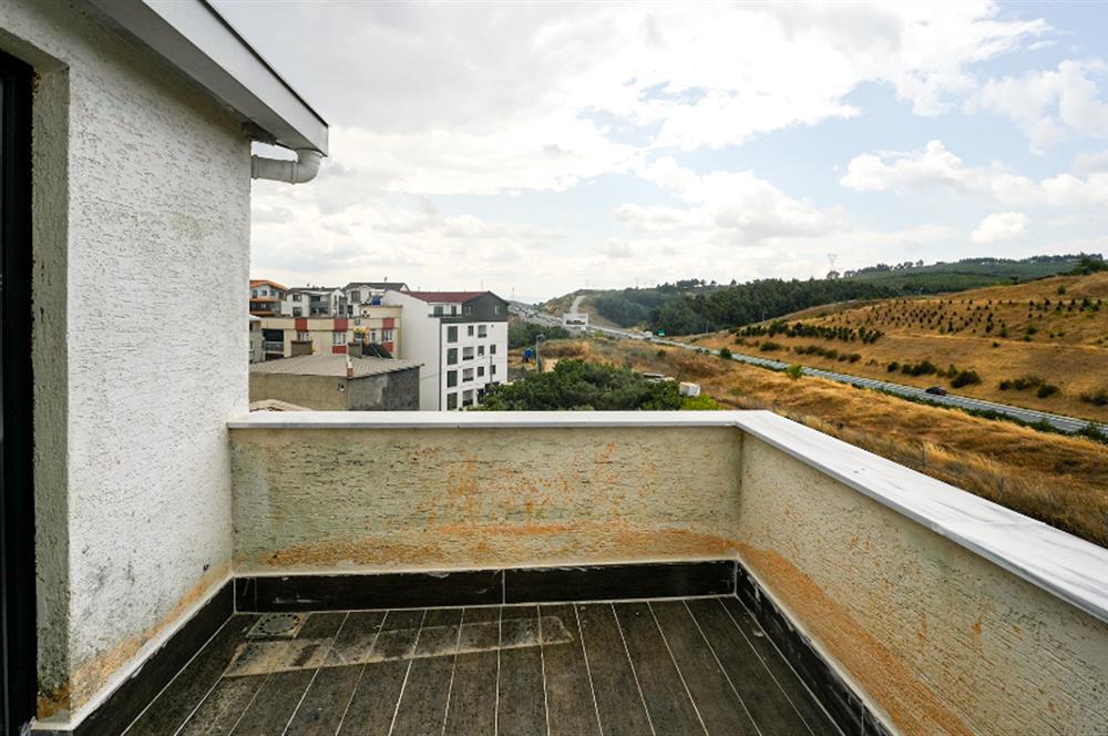 C21 Cius; Ovaakça Çeşmabaşı'nda Sıfır 5+1 Dubleks Daire