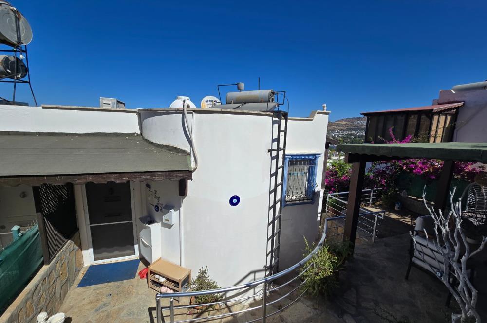 Bodrum Gümüşlük Koyu Manzaralı Satılık İkiz Villa