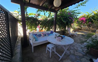 Bodrum Gümüşlük Koyu Manzaralı Satılık İkiz Villa