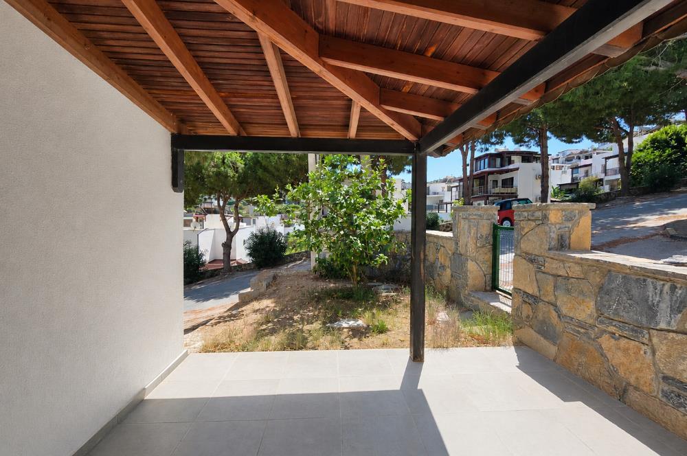 Gündoğan Denizatı Sitesi'nde Deniz Manzaralı 3+1 Tripleks Villa