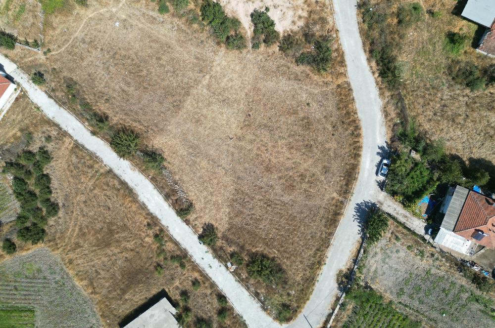 C21 Bal'dan ÇUKURHÜSEYİN MAHALLESİNDE SATILIK 655 M2 ARSA