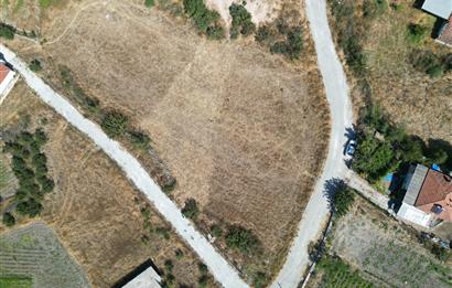 C21 Bal'dan ÇUKURHÜSEYİN MAHALLESİNDE SATILIK 655 M2 ARSA