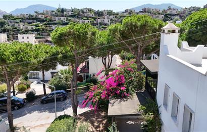 Gündoğan Denizatı Sitesi'nde Deniz Manzaralı 3+1 Tripleks Villa