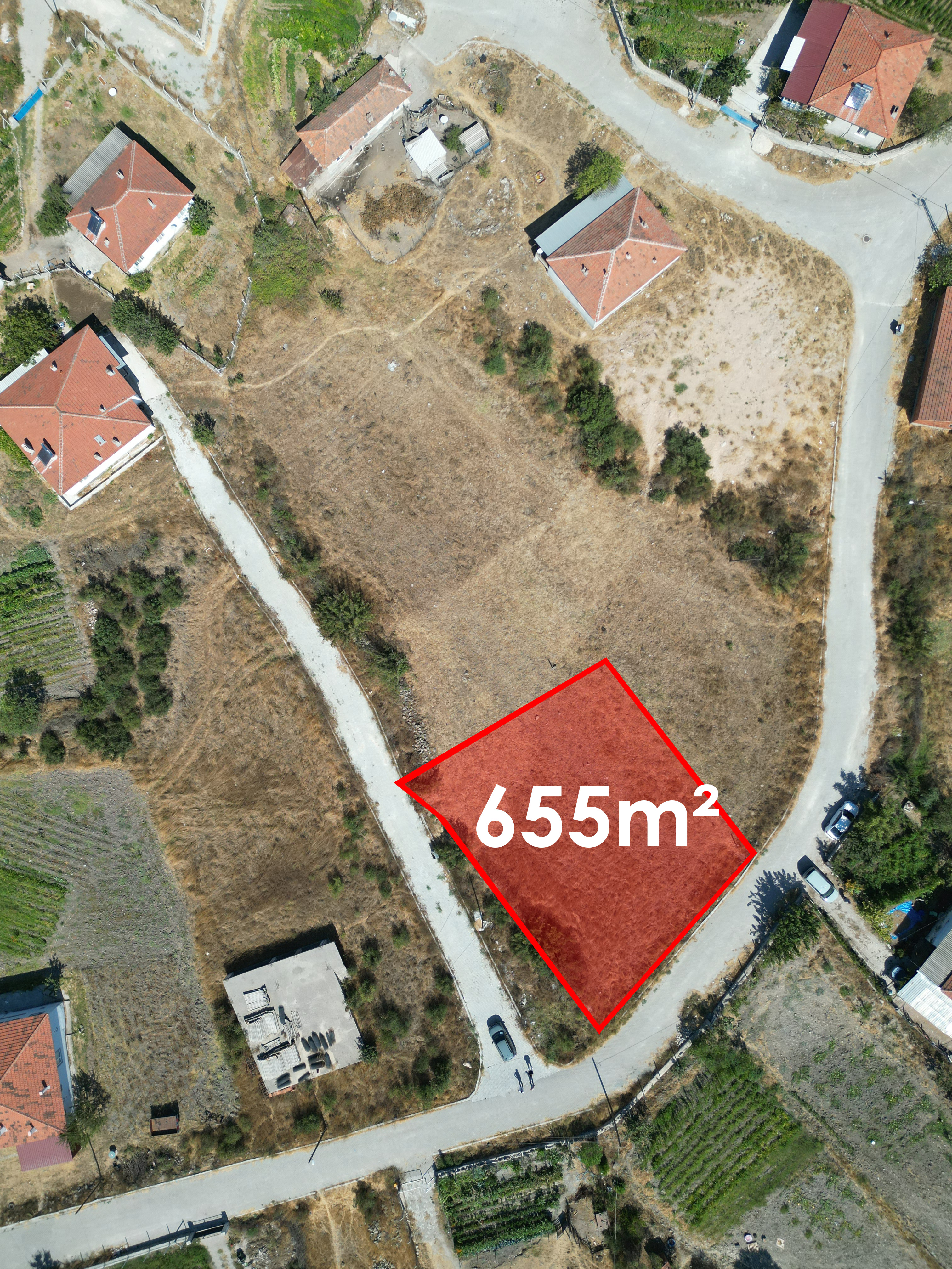 C21 Bal'dan ÇUKURHÜSEYİN MAHALLESİNDE SATILIK KÖŞE PARSEL ARSA