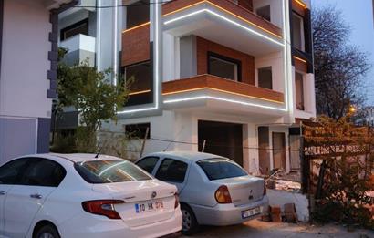 CENTURY21 BAL ÇAKMAK CADDESİNDE ÖNÜ KAPATILABİLİR SATILIK DÜKKAN