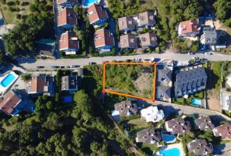 Sarıyer Uskumruköy'de Satılık 1132 m2 İmarlı Arsa - 1 - 37050