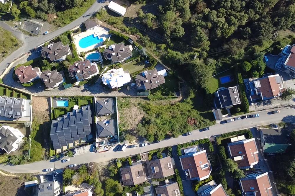 Sarıyer Uskumruköy'de Satılık 1132 m2 İmarlı Arsa