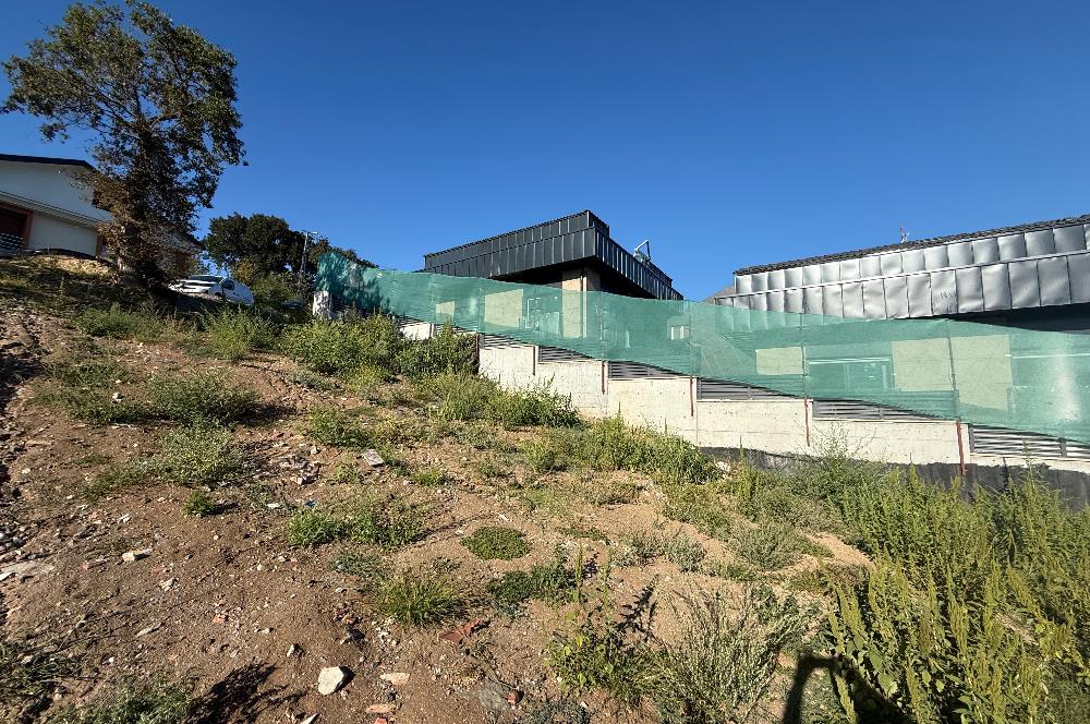 Sarıyer Uskumruköy'de Satılık 1132 m2 İmarlı Arsa