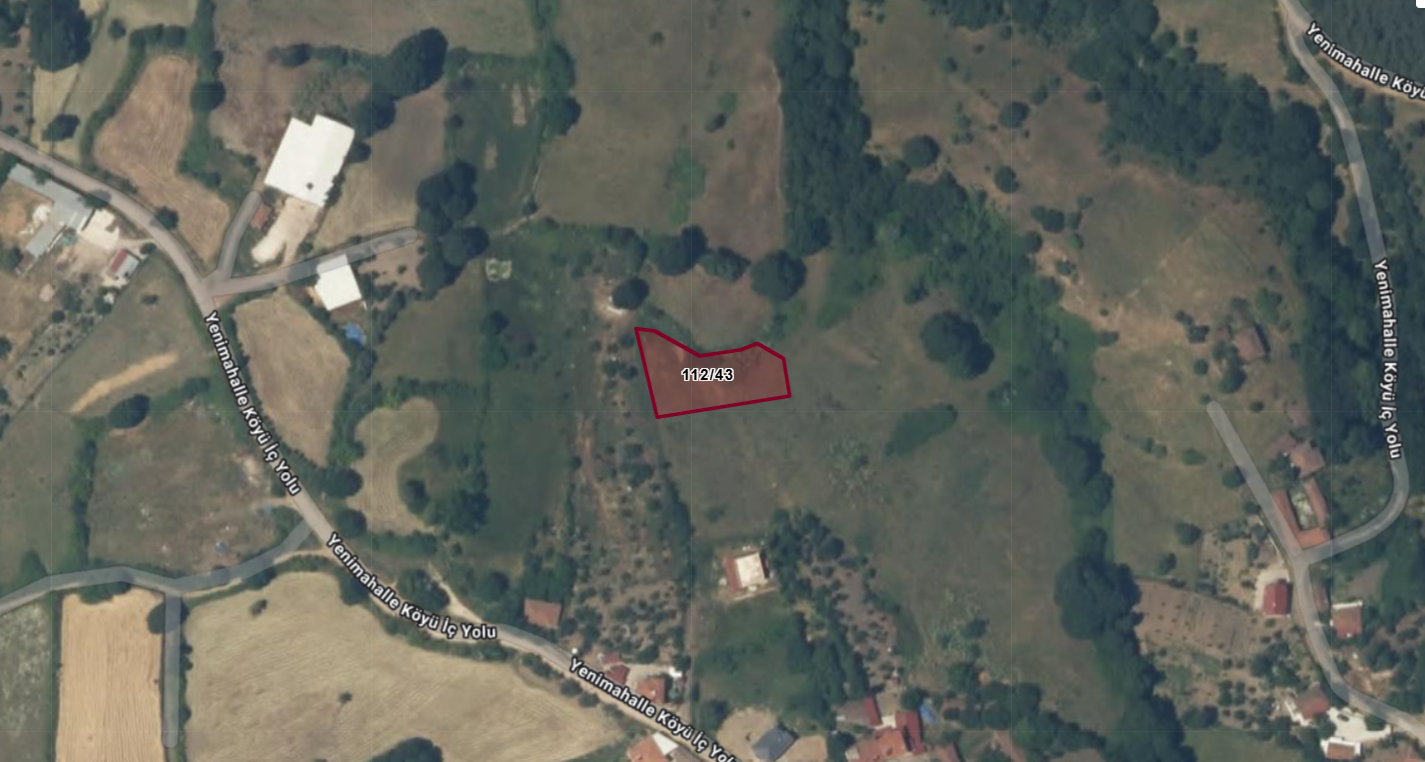Biga Yenimahalle'de Köy Yerleşik Alanında 1.118 m² Arsa