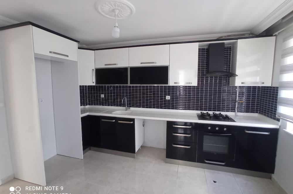 Paşaalanı Mahallesinde Kiralık 3+1 Daire (C21 Bal'dan)