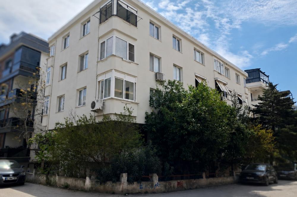 Merkezi Konum , Altıntepe Bahar Sokak’ta Ferah Geniş Satılık 3+1