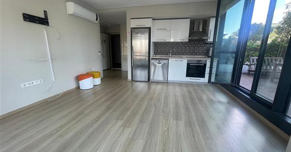 Ritim İstanbulda Kiralık 1,5+1 Teraslı Yüzme Havuzlu - 37051